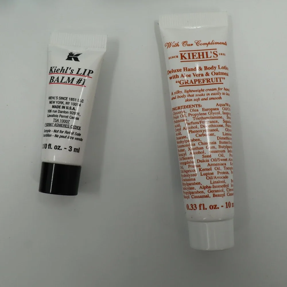 Tumi Delta Airlines Amenity Kit Navy Blue Hardshell Case‎ Kiehls Skincare Set